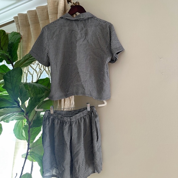 Black and White Checkered Cropped Set - Picture 4 of 7